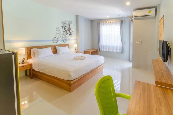 Room 14 of 36