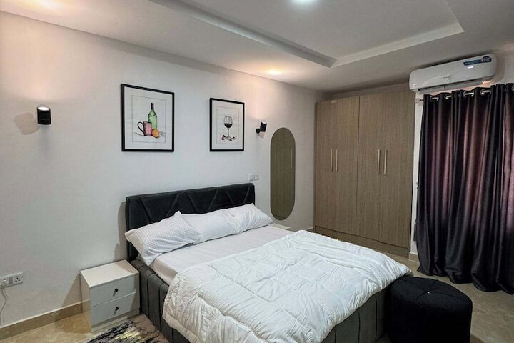 Room 3 of 41