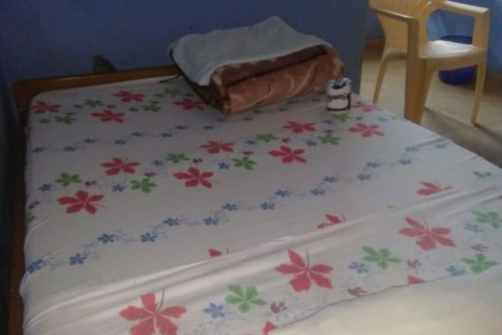Room 9 of 15