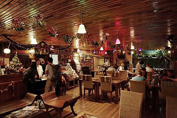 Hotel Interior 2 of 100