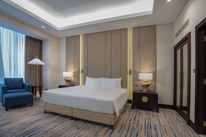 Room 83 of 269