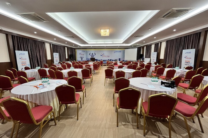 Ballroom/Hall 36 of 46