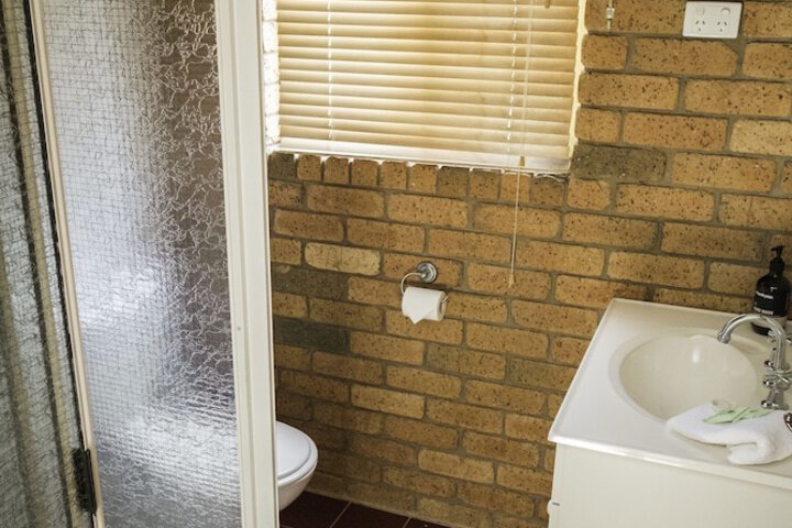 Room 12 of 17