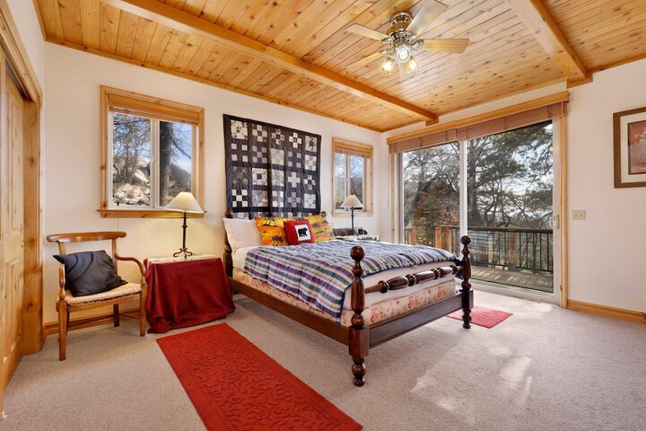 Room 5 of 25
