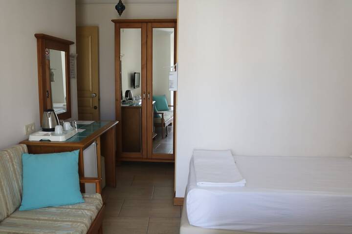 Room 49 of 63