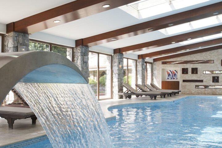 Pool 61 of 142