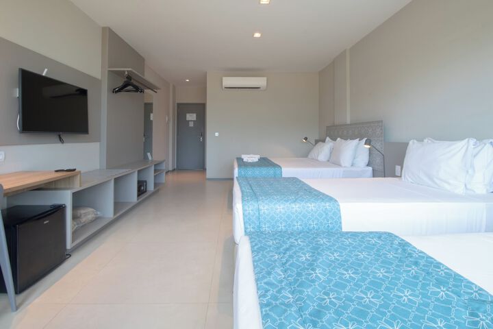 Room 25 of 122
