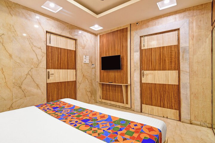 Room 16 of 27