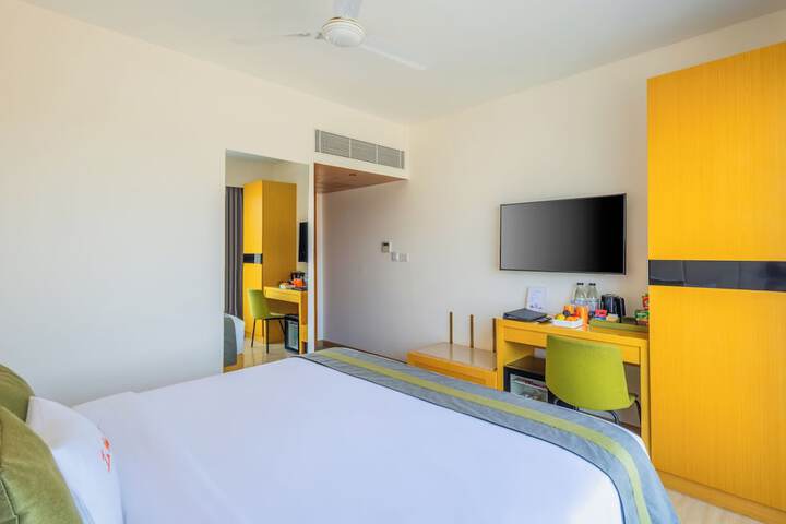 Room 8 of 37