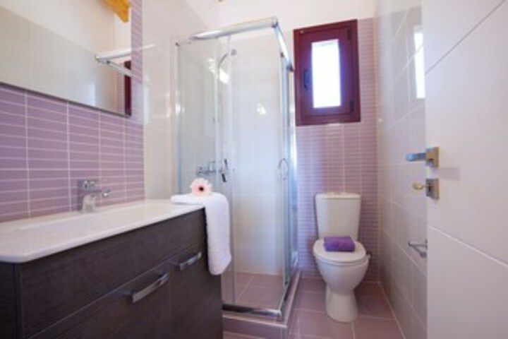 Room 3 of 22