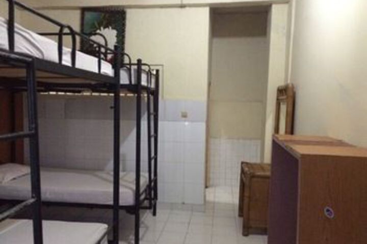 Room 9 of 22