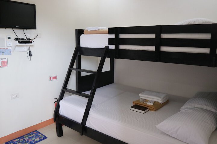 Room 5 of 49