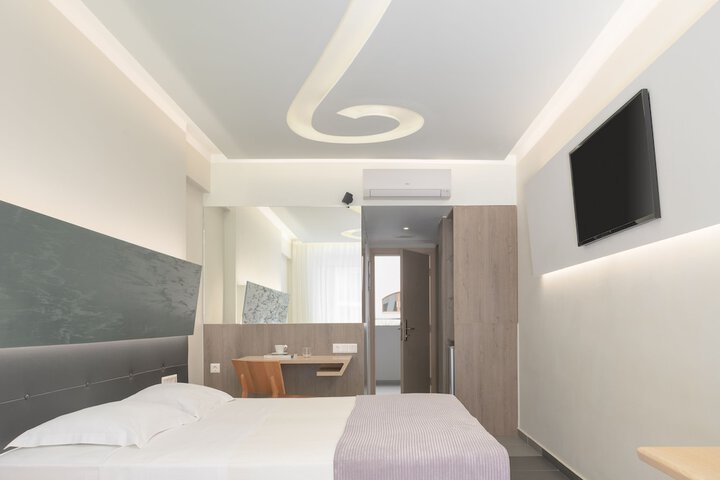 Room 10 of 78