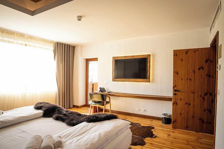Room 37 of 55