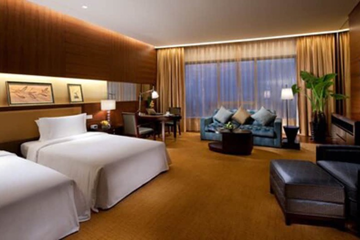 Room 20 of 53