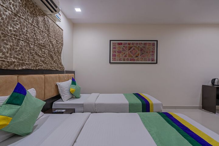 Room 15 of 37