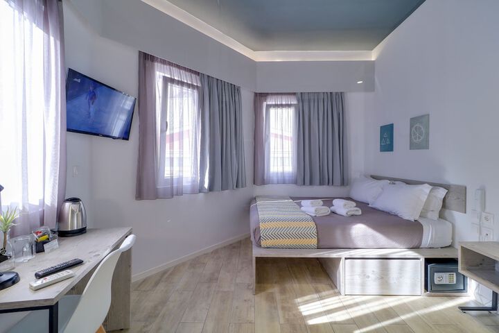 Room 7 of 44