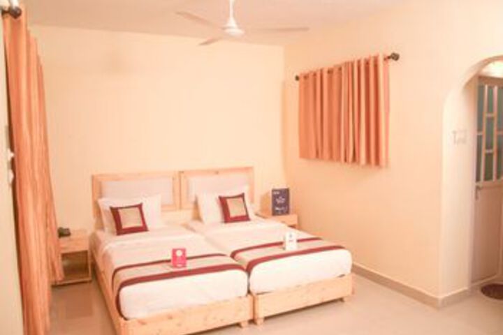 Room 11 of 23
