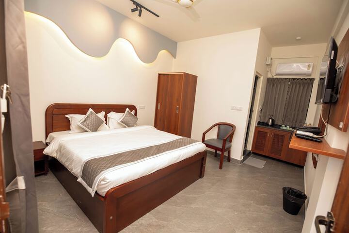 Room 21 of 36