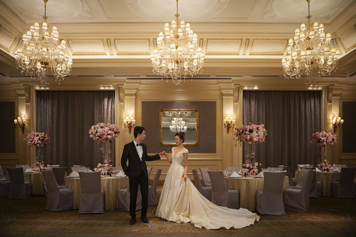 Ballroom/Hall 52 of 61