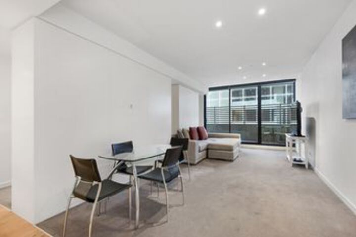 Room 11 of 12