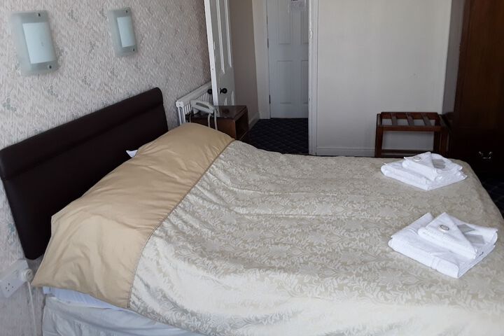 Room 4 of 45