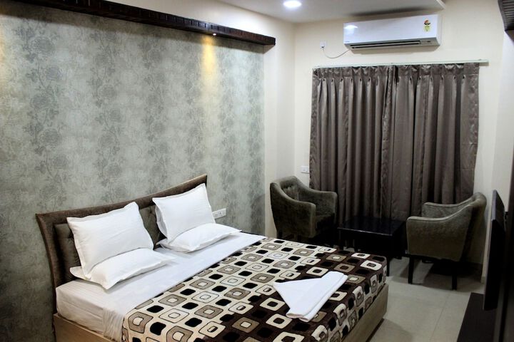 Room 6 of 21