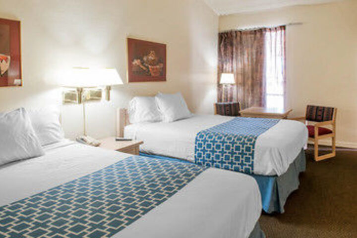 Room 16 of 23