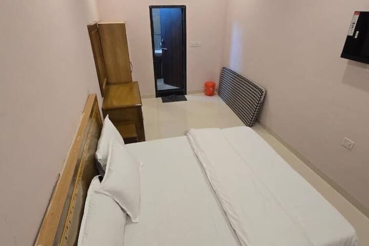 Room 20 of 40