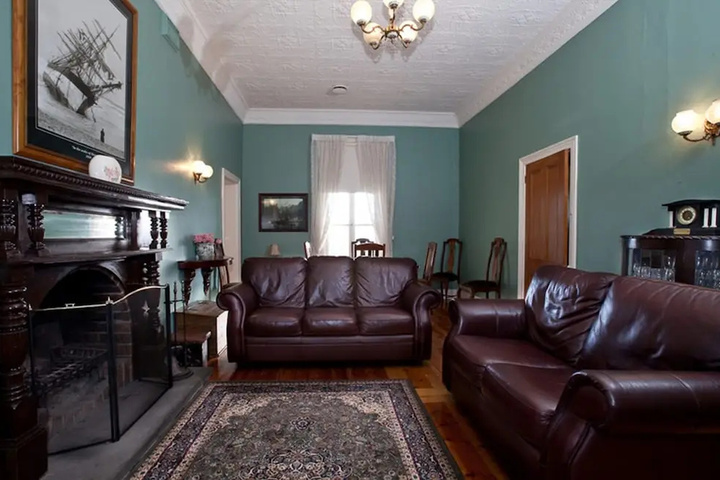 Room 2 of 15