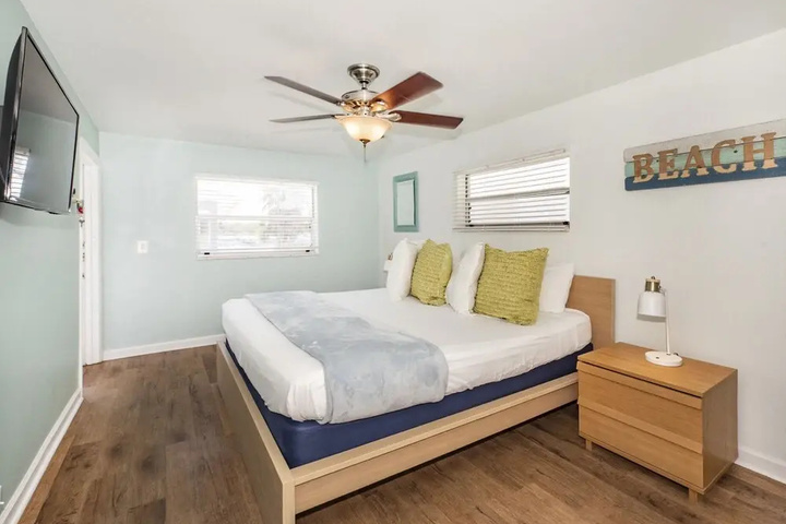 Room 3 of 18