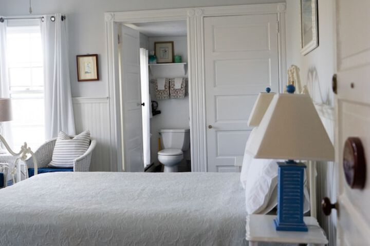 Room 10 of 75