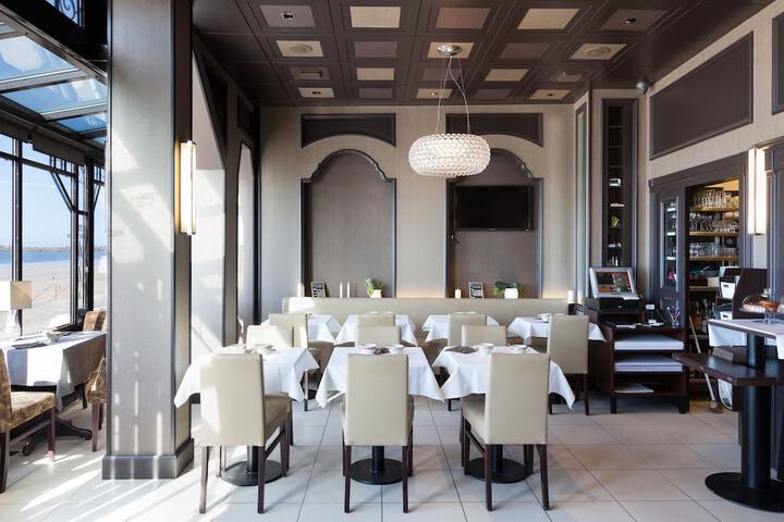 Dining Photos