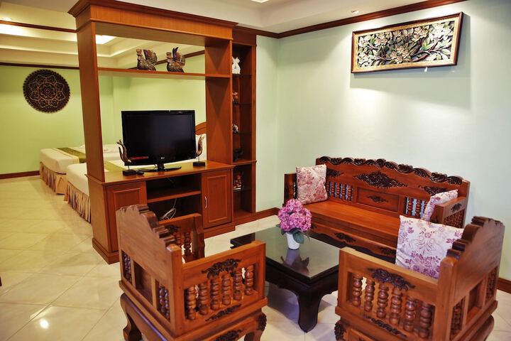 Room 35 of 72