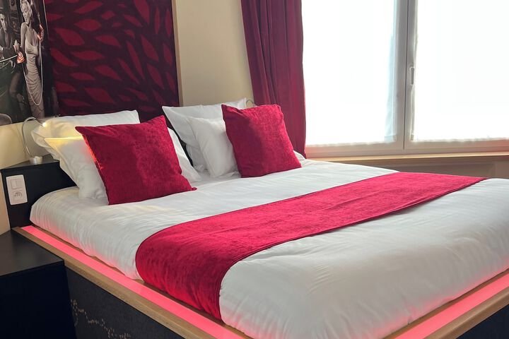 Room 14 of 53