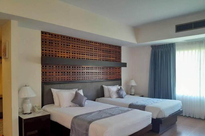Room 14 of 35