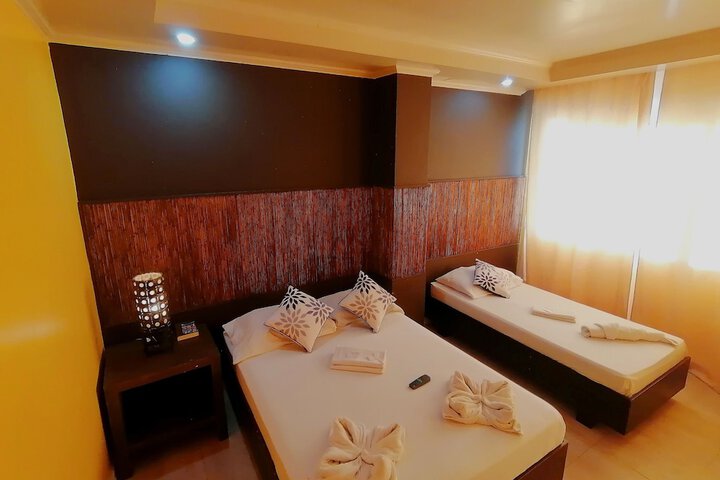 Room 28 of 35