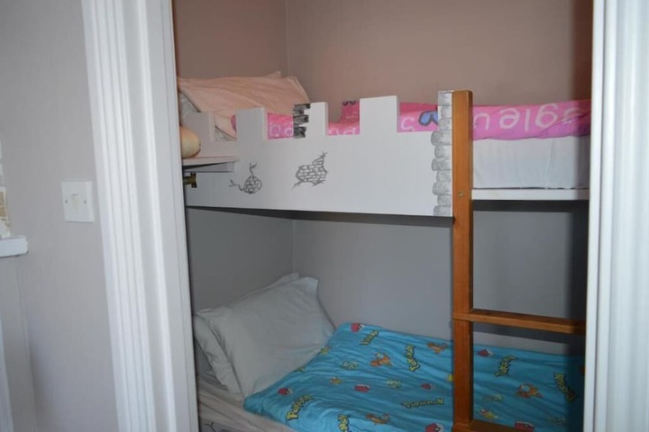 Room 27 of 74