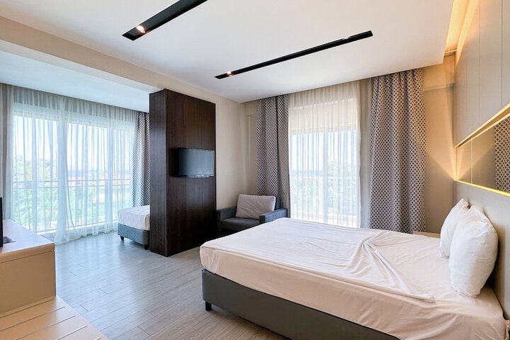 Room 9 of 31