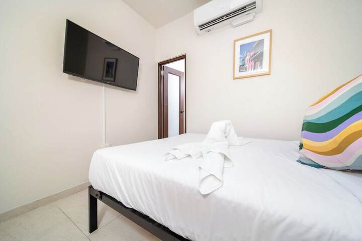 Room 6 of 20