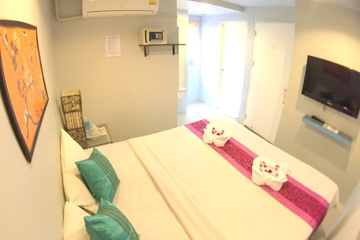 Room 13 of 140