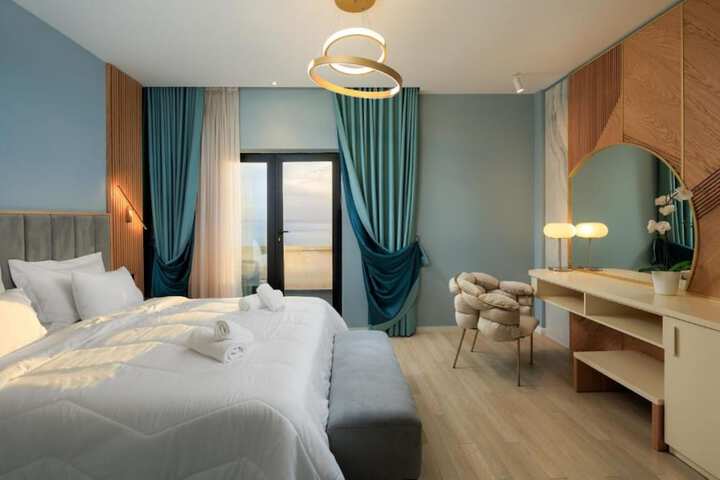 Room 44 of 71