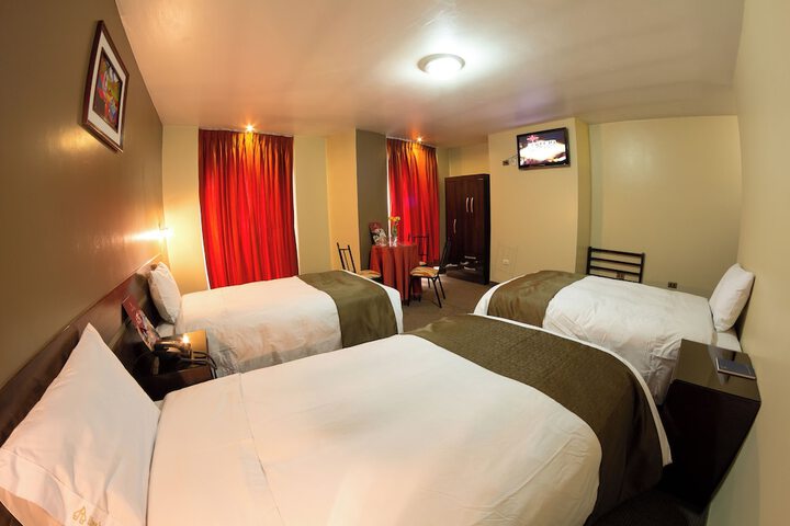 Room 5 of 17