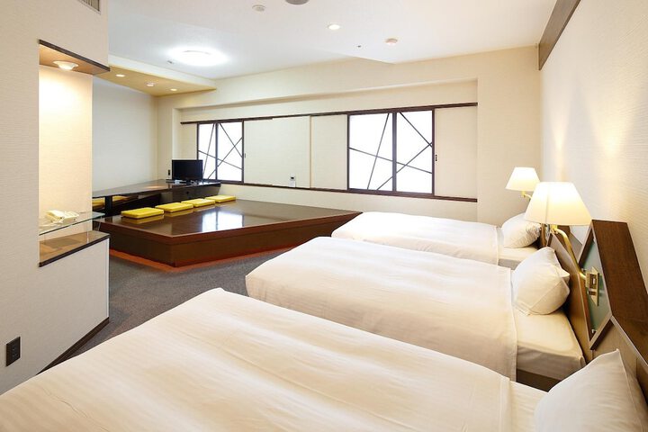 Room 17 of 54
