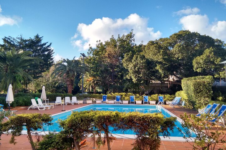 Pool 42 of 62