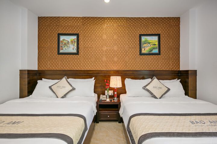 Room 13 of 37