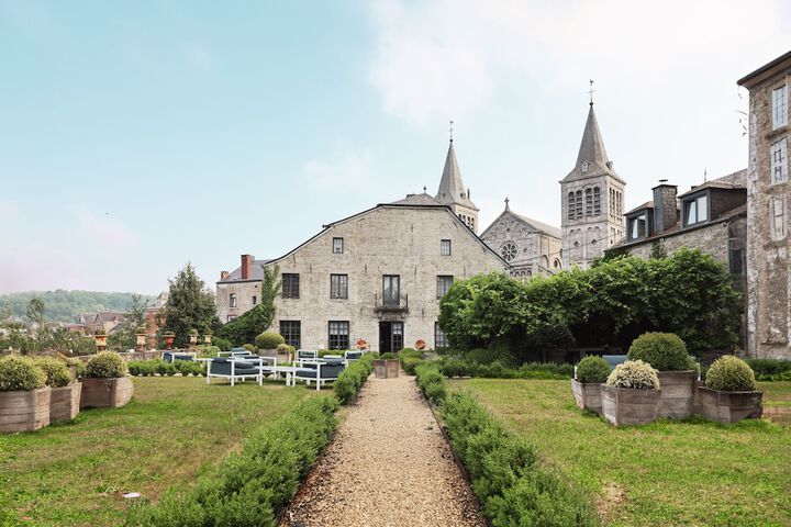 Hotel la Malle Poste in Rochefort