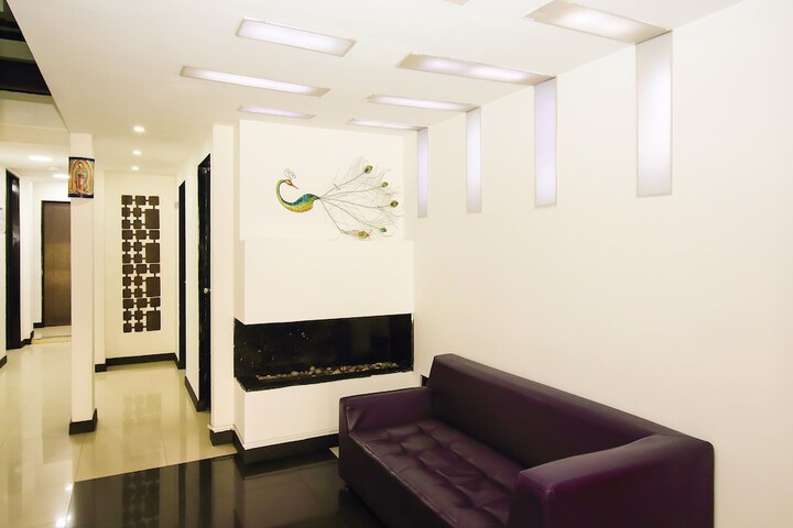 Hotel Interior 5 of 38
