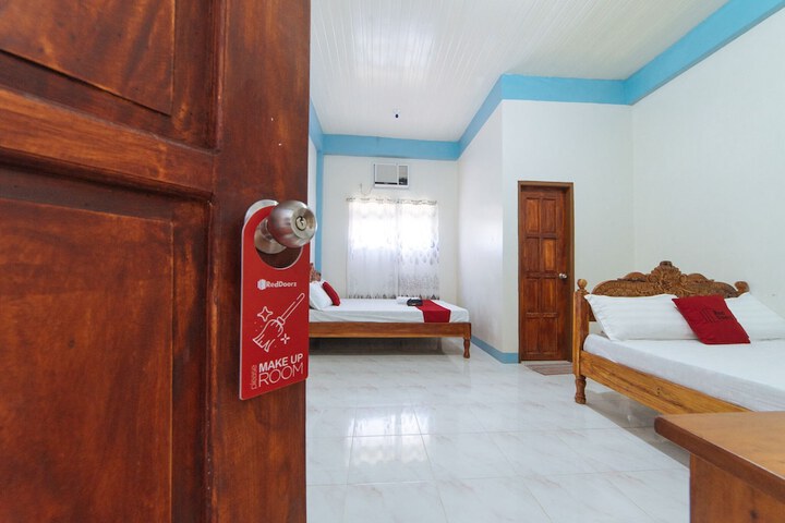 Room 13 of 21