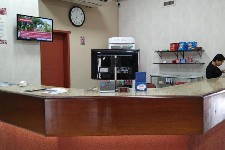Entrance & Lobby